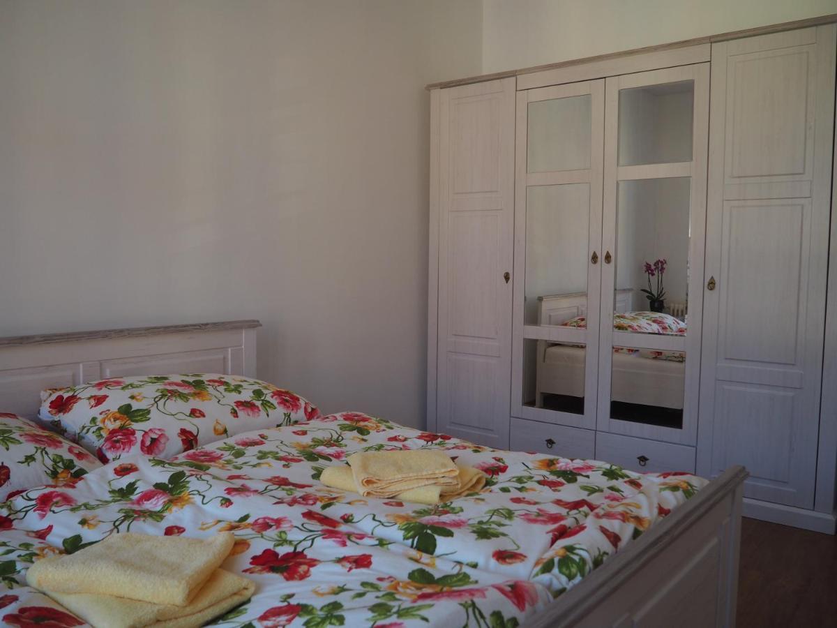 Apartmany Nejdek Zewnętrze zdjęcie
